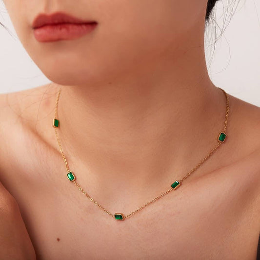 Dainty Green Stone Station Necklace(colour guarantee)