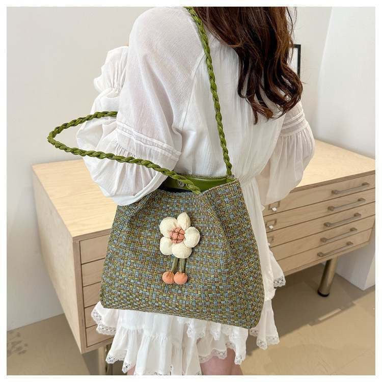 Elegant Woven Straw Tote Bag – Perfect for Work & Daily Use