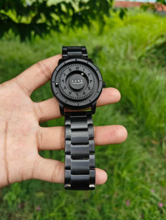 Sabr Arabic Numerals Alloy Quartz Watch – Men’s Magnetic Bead Luxury Watch (With Box)