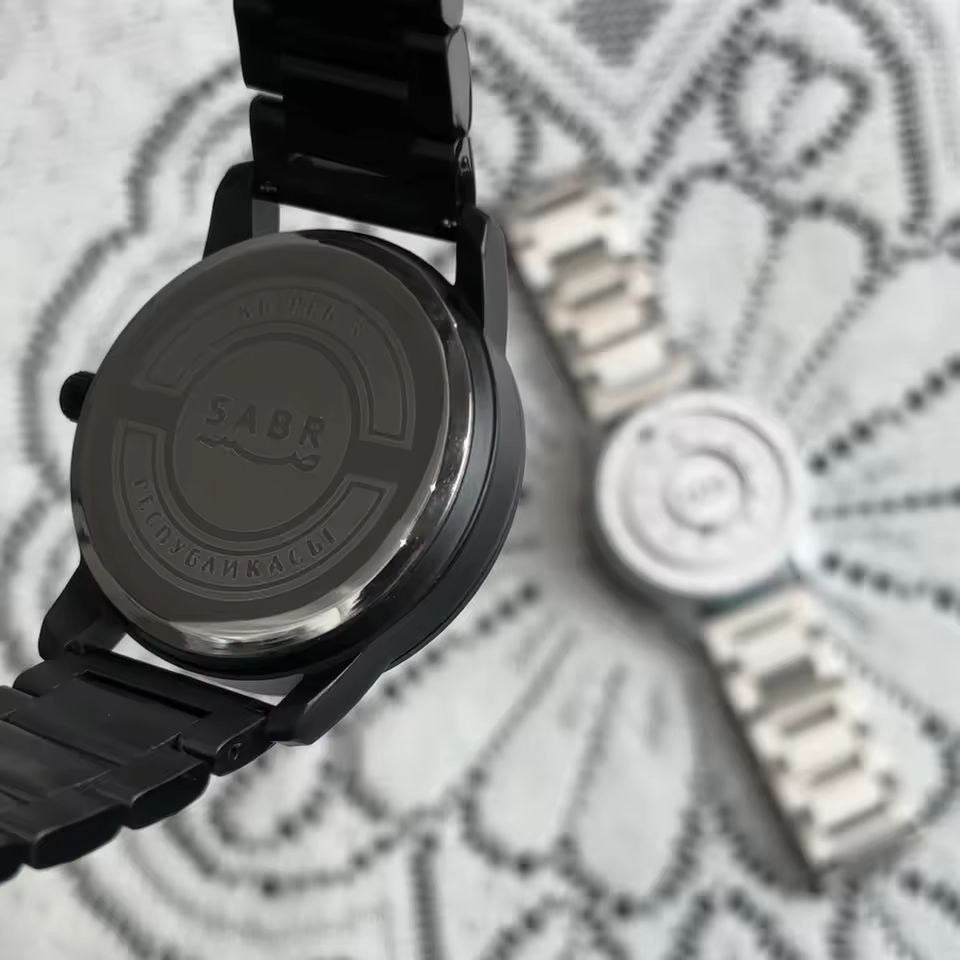 Sabr Arabic Numerals Alloy Quartz Watch – Men’s Magnetic Bead Luxury Watch (With Box)