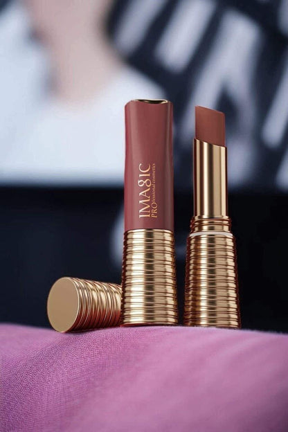 𝐈𝐌𝐀𝐆𝐈𝐂 Bullet Lipstick – 100% Matte, Long Lasting & Smudge Proof
