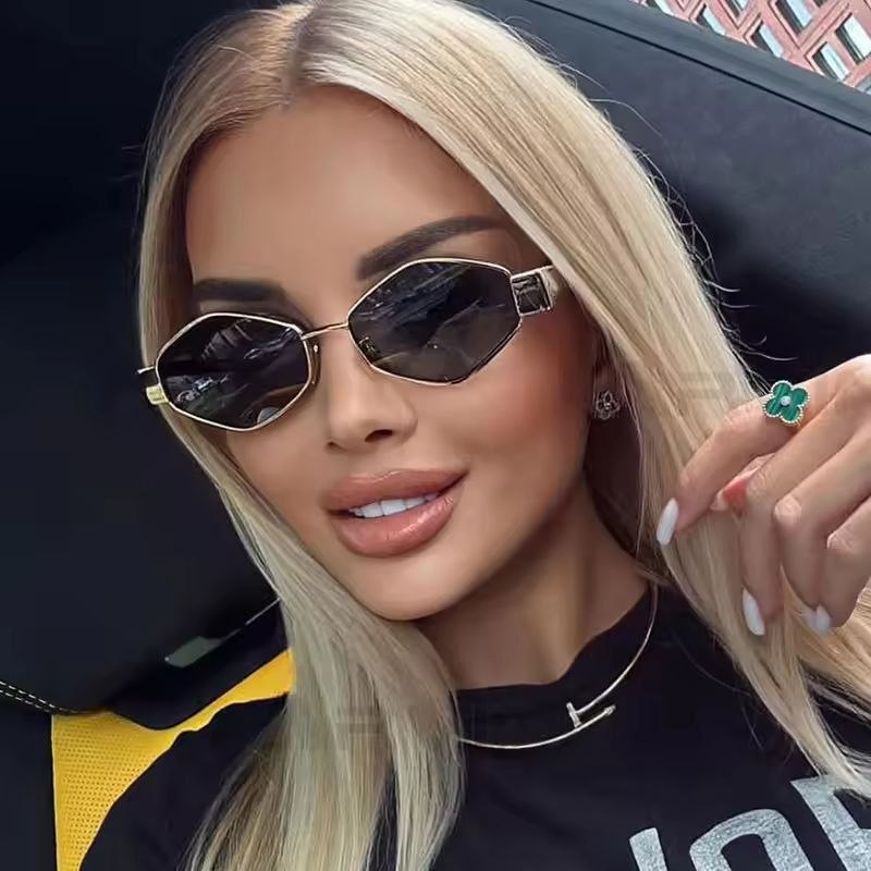Trendy Hexagon Sunglasses – Premium Vintage Look 😎