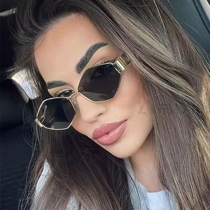 Trendy Hexagon Sunglasses – Premium Vintage Look 😎