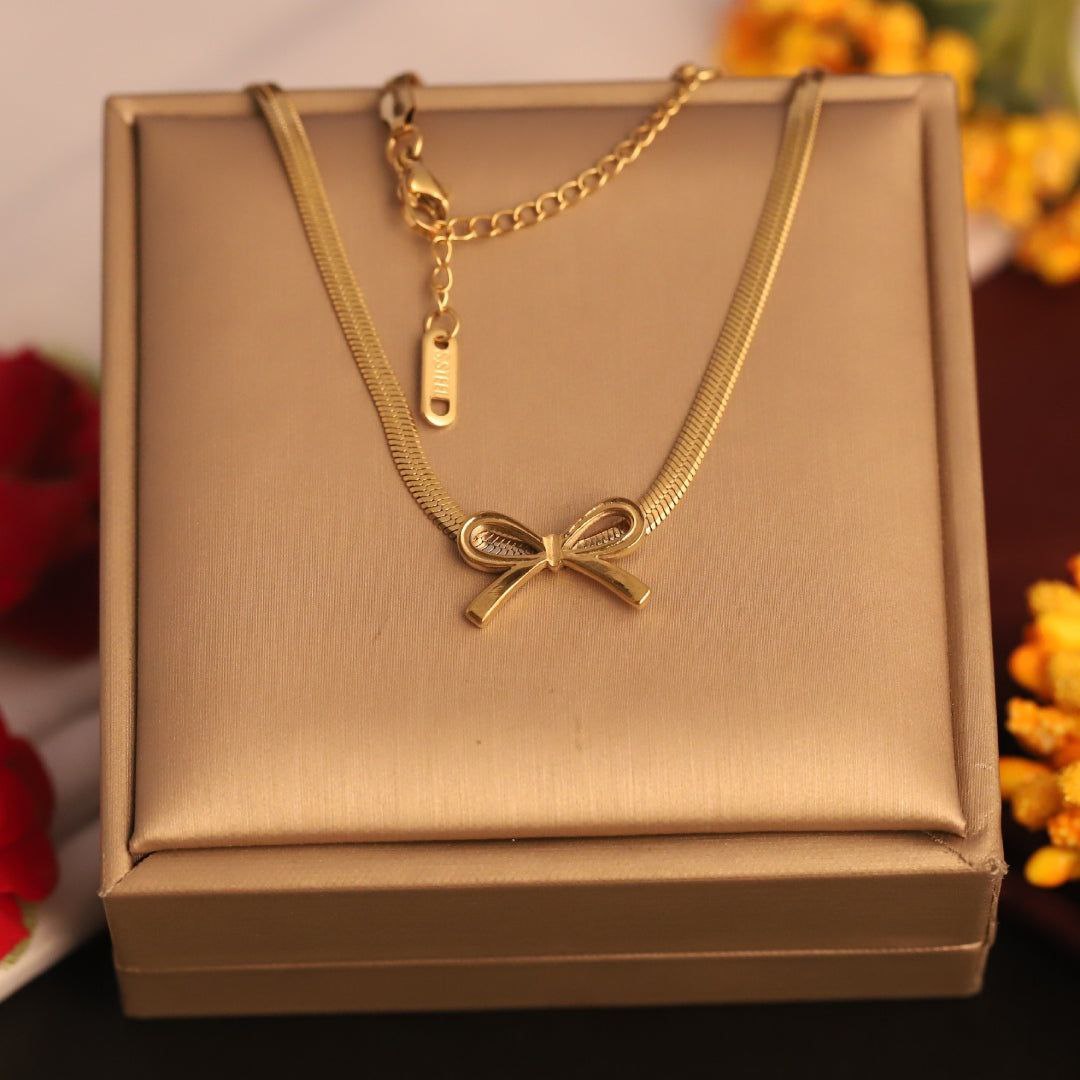 18kt Gold Plated Bow Charm Adjustable Snake chain Bracelet