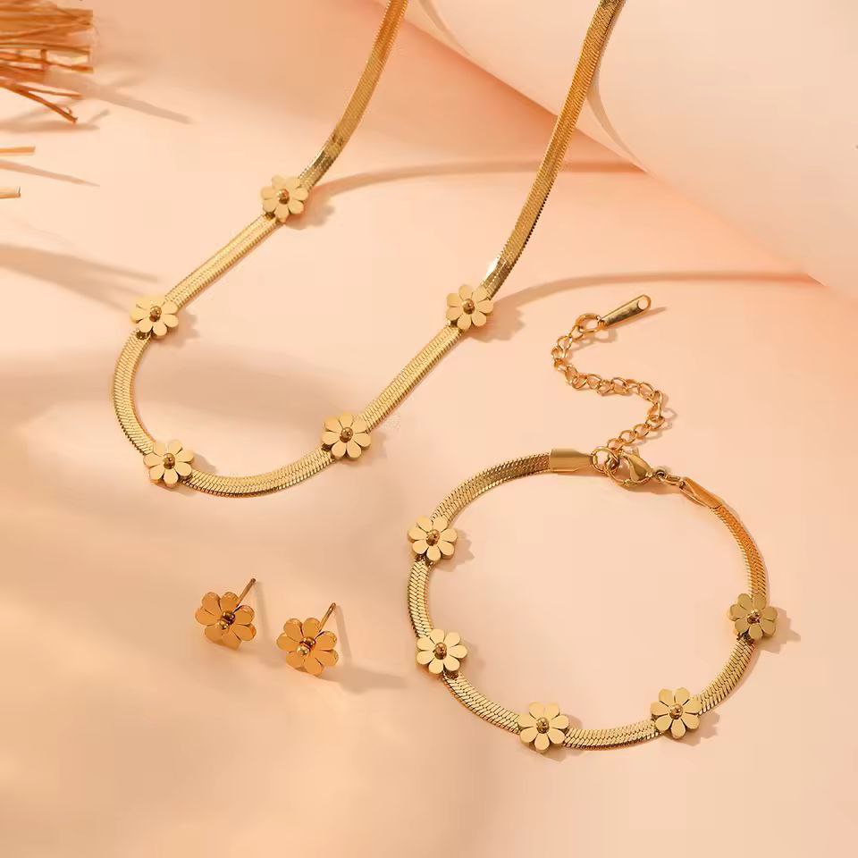 Premium Stainless Steel Daisy Flower Snake Chain Jewelry Set - Gold Edition